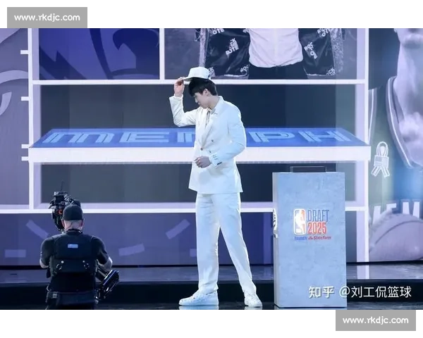 王仕鹏怒批杨瀚森：克林根全面占优！去发展联盟才是出路